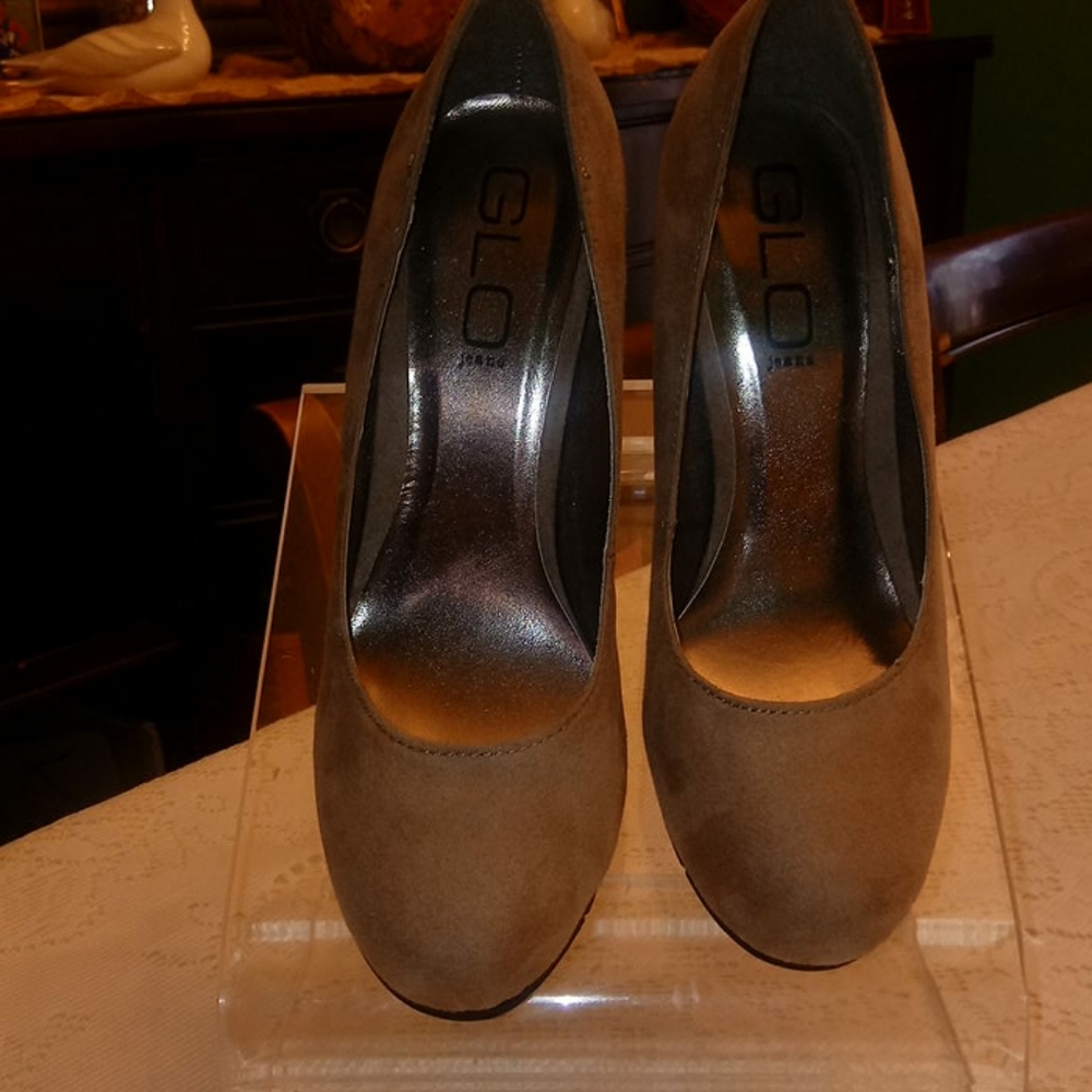 GLO jeans heels